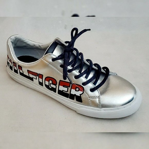 TOMMY HILFIGER AUTHENTIC LONI METALLIC LOGO TOMMY SNEAKERS WOMEN'S SIZE 8 - Picture 12 of 12